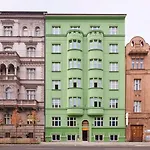 Honest Apartments