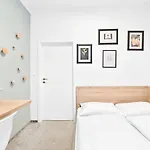 Honest Apartments