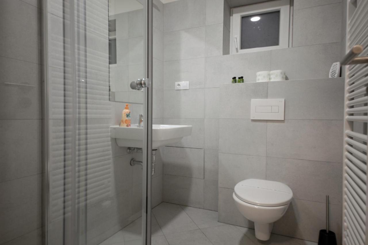 Honest Smichov Appartement *