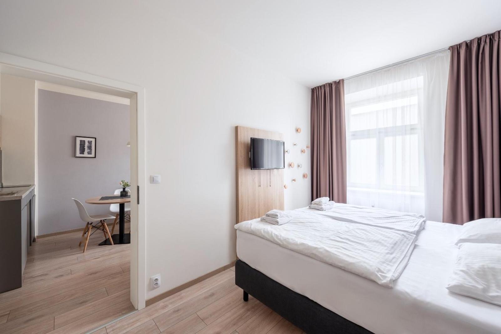 Honest Smichov Appartement