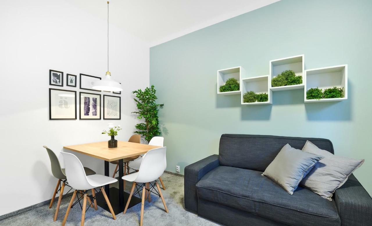 Honest Smichov Appartement